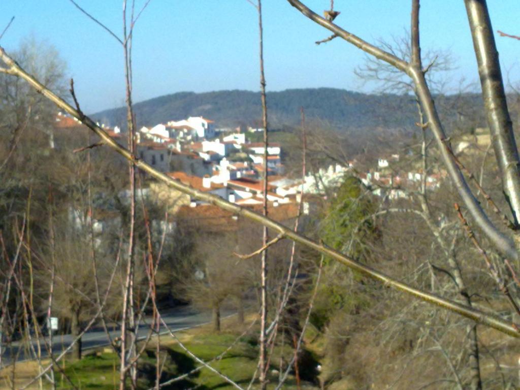 Pension Barrio Fuenteheridos Ruang foto